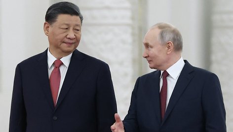 Kinijos prezidentas Xi Jinpingas ir Rusijos lyderis Vladimiras Putinas