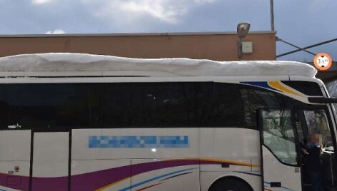 Apsnigtas autobusas