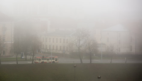 Vilnių užklojęs rytinis rūkas