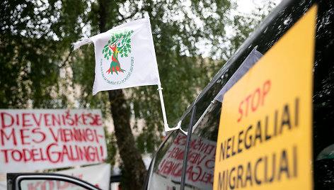 R. Dambrausko koncertu paminėtas Dieveniškių bendruomenės protestas