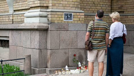 Ant Vrublevskių bibliotekos sienos nebėra J.Noreikos atminimo lentos