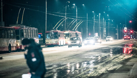 Plikledžio spąstai klupdo vairuotojus: pasipylė avarijos