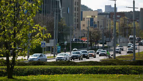 Transporto eismas ties „Pedagoginio universiteto“ žiedu