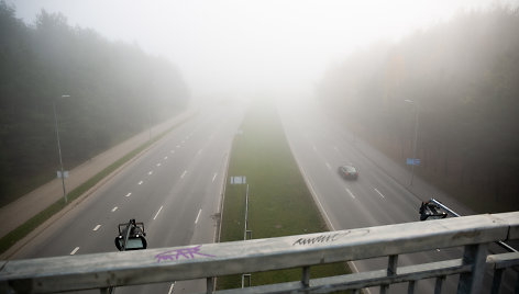 Vilnių užklojęs rytinis rūkas