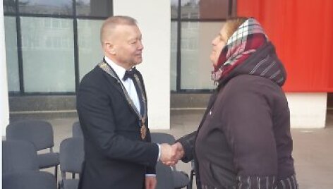 Alytaus merą Vytautą Grigaravičių sveikino miestelėnai