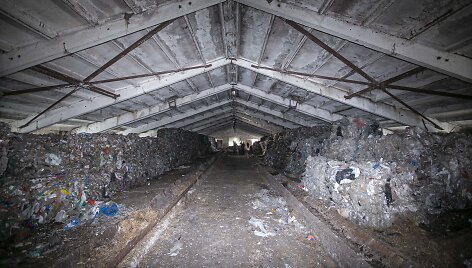 Plastikas fermoje Čeki&scaron;kių kaime