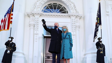 Naujasis JAV prezidentas J.Bidenas įžengė į Baltuosius rūmus