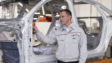 &bdquo;Audi A8&ldquo; kėbulas