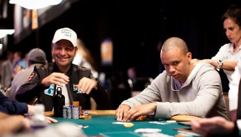Danielis Negreanu ir Philas Ivey