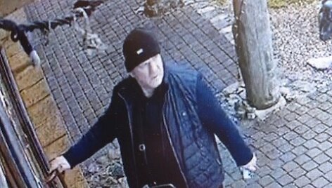 Pinigų vagystės tyrime ie&scaron;komas vyras