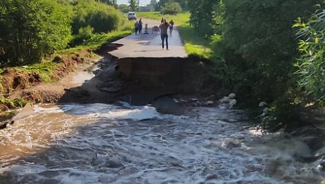 Nuplautas kelias Kai&scaron;iadorių rajone, Pakertuose