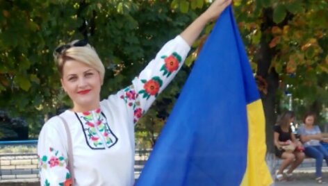 Mariupolis. Ukraina &scaron;venčia nepriklausomybę, tačiau tikisi &scaron;vęsti ir Pergalės dieną