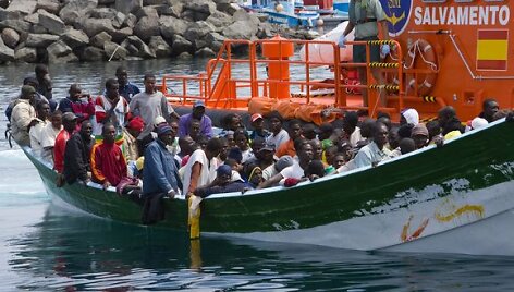 Į Gran Kanariją plūsta nelegalūs imigrantai i&scaron; Afrikos.