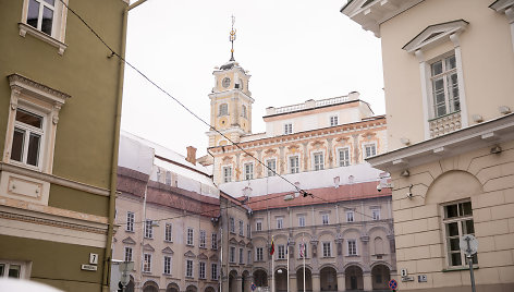 Renovuojami Vilniaus universiteto centriniai rūmai