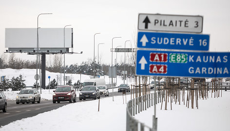 Eismas Pilaitės prospekte