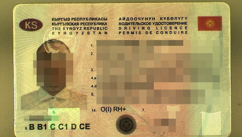 Padirbtas Kirgizijos vairuotojo pažymėjimas