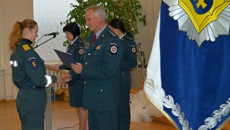 Pažymėjimų įteikimo ceremonijos akimirka 