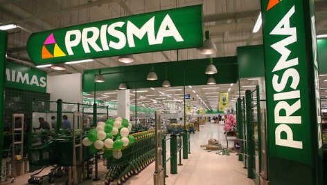 Prekybos centre "Ozas" &scaron;iuo metu vykdomi paskutiniai pasiruo&scaron;imo darbai prie&scaron; vakare vyksiantį i&scaron;kilmingą atidarymą.