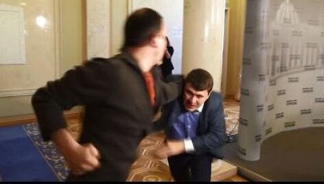 Deputatų kautynės Ukrainoje.