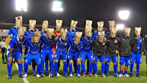 "Celaya" komanda protestavo prie&scaron; negaunamas algas