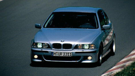 BMW M5 E39