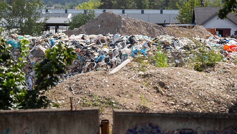 Statybinių atliekų rū&scaron;iavimo aik&scaron;telė Salininkuose, P.Žvirkos gatvėje