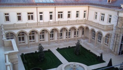 Skandalingieji &bdquo;Putino rūmai&ldquo; Juodosios jūros pakrantėje