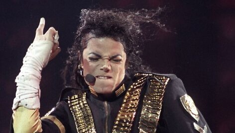 2 vieta &ndash; dainininkas Michaelas Jacksonas &ndash; 145 mln. JAV dolerių