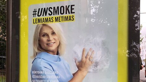 Unsmoke reklaminis stendas