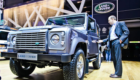 „Land Rover Defender“