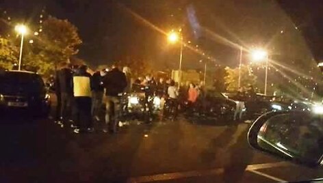 Gaudyti naktimis klounų Pyterboro  lietuviai susirenka &scaron;imtais.
