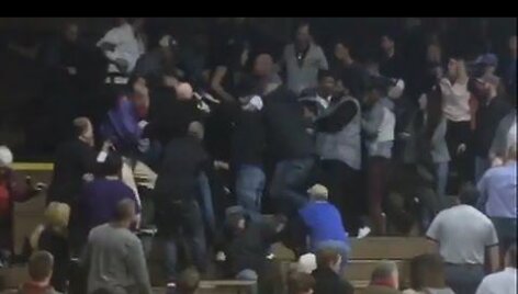 massive-brawl-breaks-out-at-high-school-hoops-basketball-game