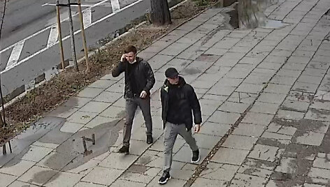 Užfiksuoti jauni vyrai