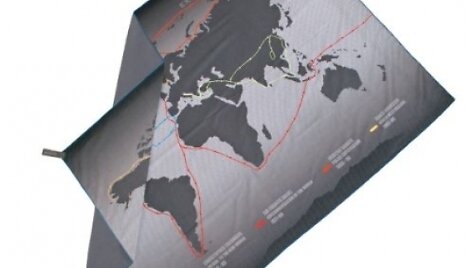 Kelioninis rank&scaron;luostis Lifeventure Explorers. Vertė: 105 Lt. Daugiau apie prizą: http://www.lukla.lt/lifeventure-soft-fibre-explorers-giant-ranksluostis-1