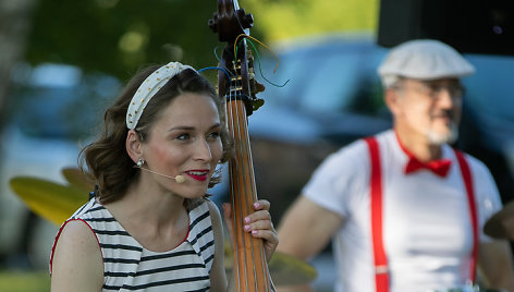 Retro swing kabaret stiliaus grupė „Kartą Amerikoj“