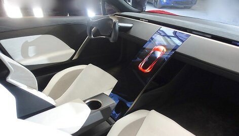 &bdquo;Tesla Roadster&ldquo; interjeras &copy;Steve Jurvetson (CC BY 2.0) | commons.wikimedia.org