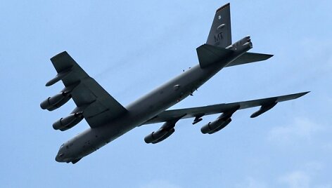 JAV oro pajėgų B-52 bombone&scaron;is