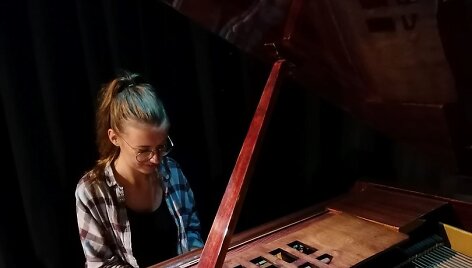 Marija Clara įra&scaron;inėja EP &bdquo;Deep Dive&ldquo; įra&scaron;us