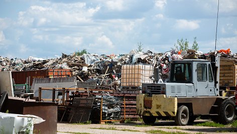 Statybinių atliekų rūšiavimo aikštelė Salininkuose, P.Žvirkos gatvėje