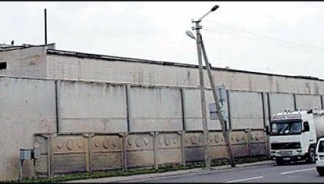 Marijampolės pataisos pareigūnai patys i&scaron;junginėja &scaron;viesas ten, kur jų nereikia, taip mokydami nuteistuosius taupyti.