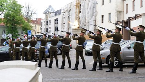 Sekmadienį, Vilniuje ,minint Partizanų pagerbimo, kariuomenės ir visuomenės vienybės dieną, buvo pagerbti Lietuvos partizanai ir laisvės gynėjai.