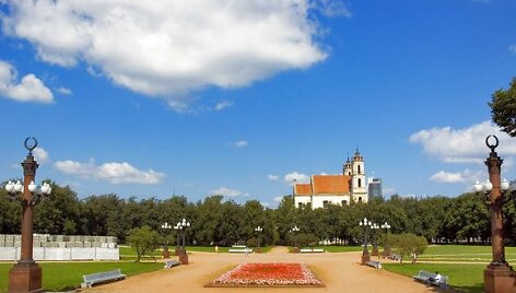  Luki&scaron;kių aik&scaron;tė.
