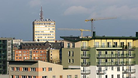 Neseniai daugelis skubėjo įsigyti naują būstą. Dabar daugelį naujakurių jau pradėjo smaugti paskolos.