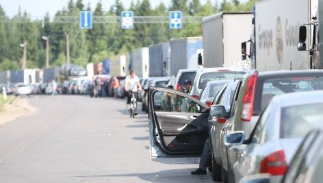 Medininkų pasienio poste kelių kilometrų eilės