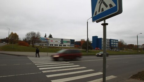 &Scaron;i perėja Ateities ir Visorių gatvių sankryžoje &ndash; itin pavojinga.