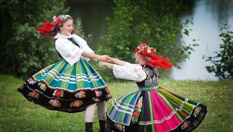 Festivalio „Lingaudala“ šokėjos