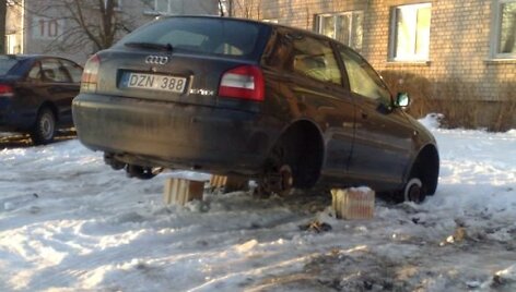 AUDI A3 be ratų