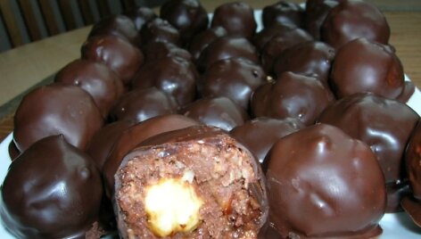Daivos saldainiai &bdquo;Ferrero Rocher&ldquo;