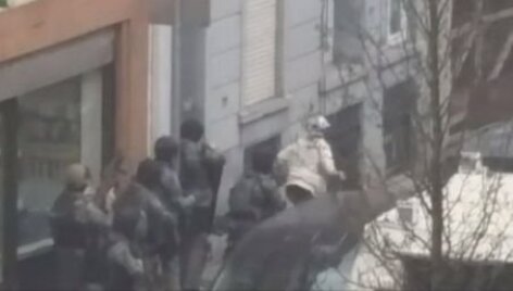 Pa&scaron;aunamas nuo policijos bėgantis Salahas Abdeslamas