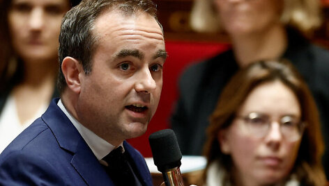 Sebastienas Lecornu / Benoit Tessier / REUTERS